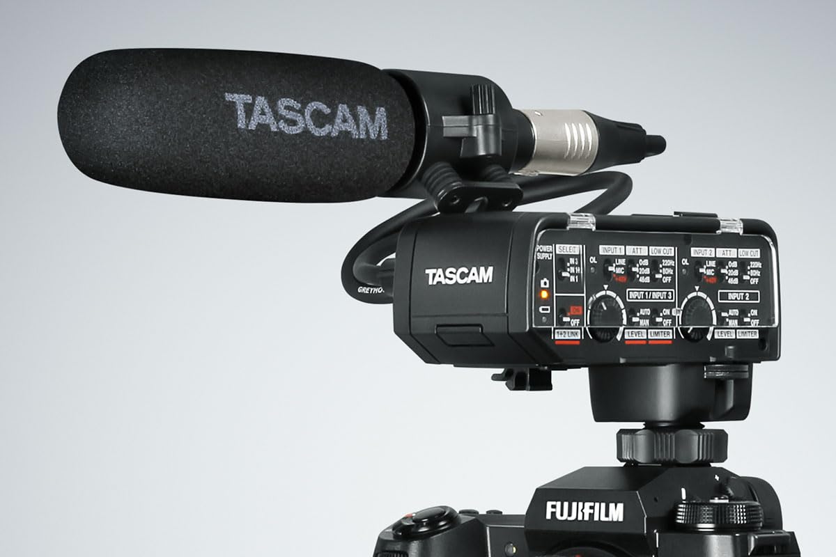 Amazon | TASCAM(タスカム) CA-SET-F カメラ用XLR マイクアダプターCA